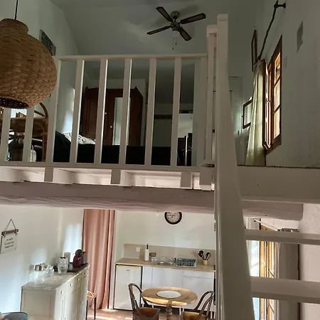 Petite Maison Pleine De Charme Guest house *