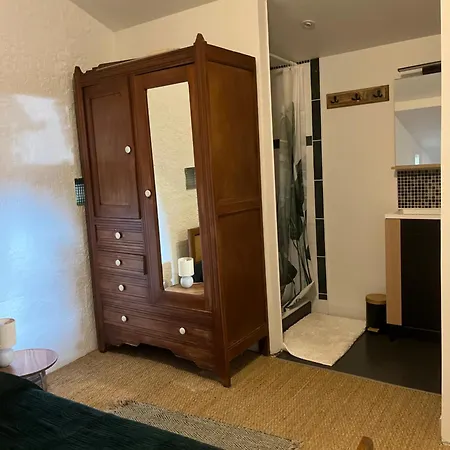 Petite Maison Pleine De Charme Dieupentale